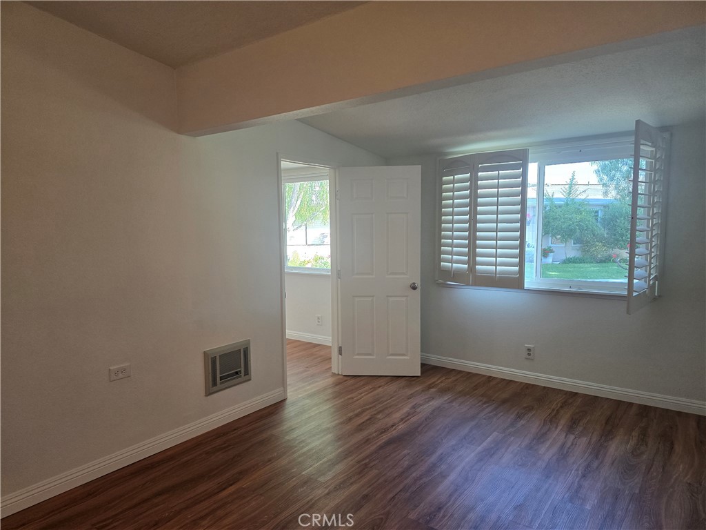 1470 Homewood Road 90g Property Photo 12