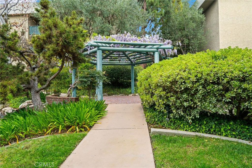 576 N Bellflower Boulevard 236 Property Photo 43