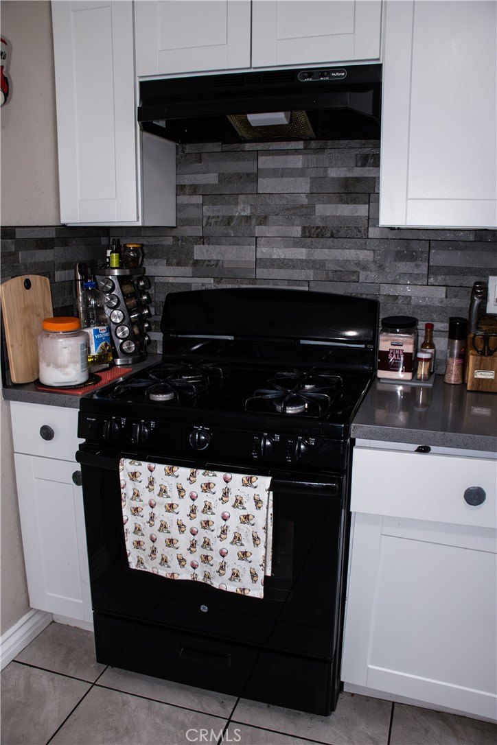838 W Brockton Property Photo 16