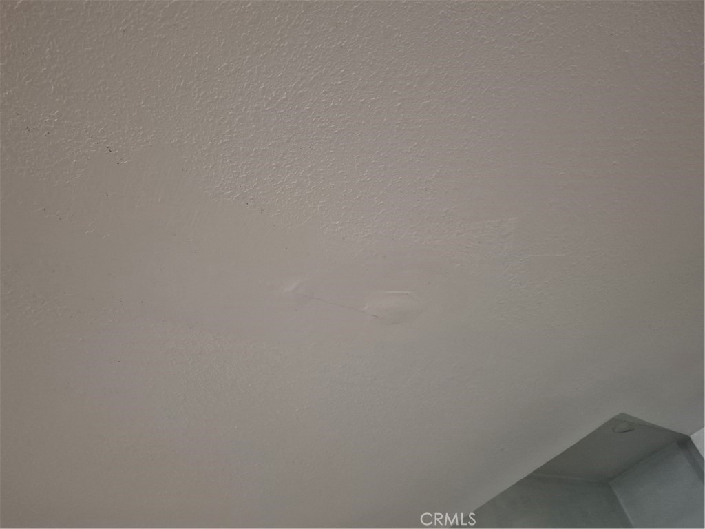 1210 1212 42 Place Property Photo 12