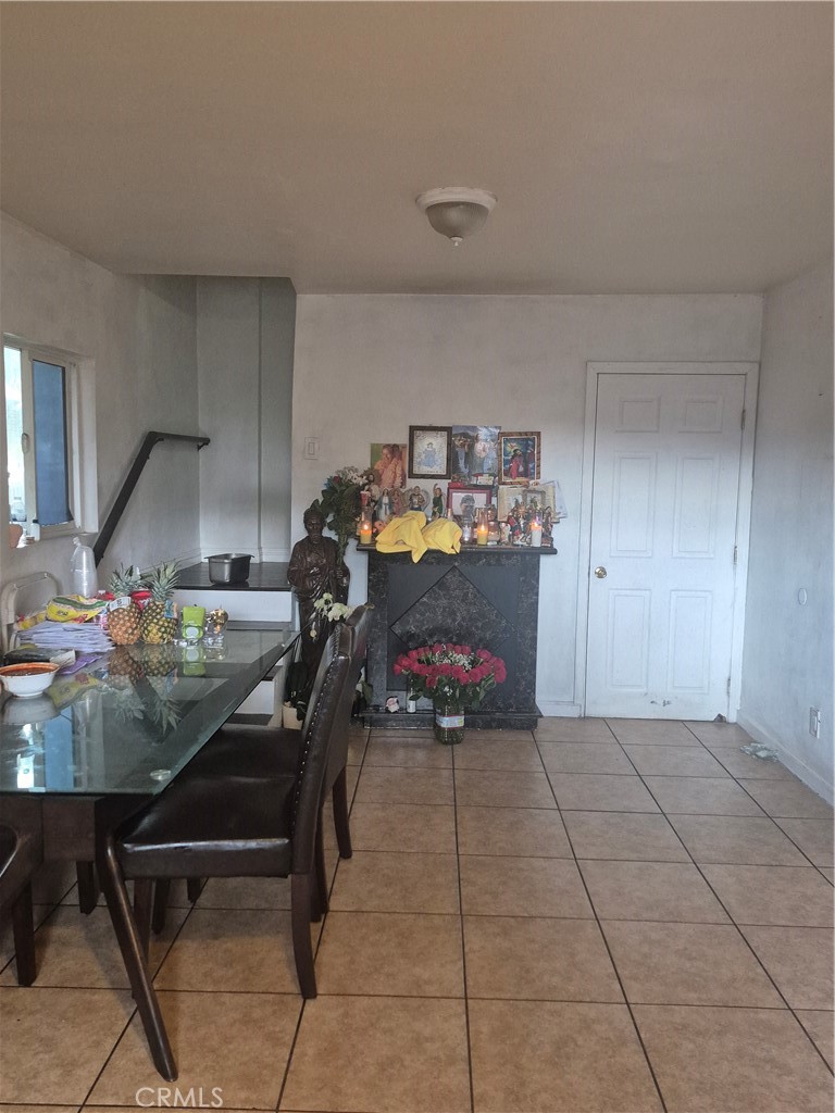 1210 1212 42 Place Property Photo 15