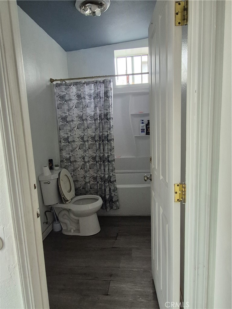 1210 1212 42 Place Property Photo 18