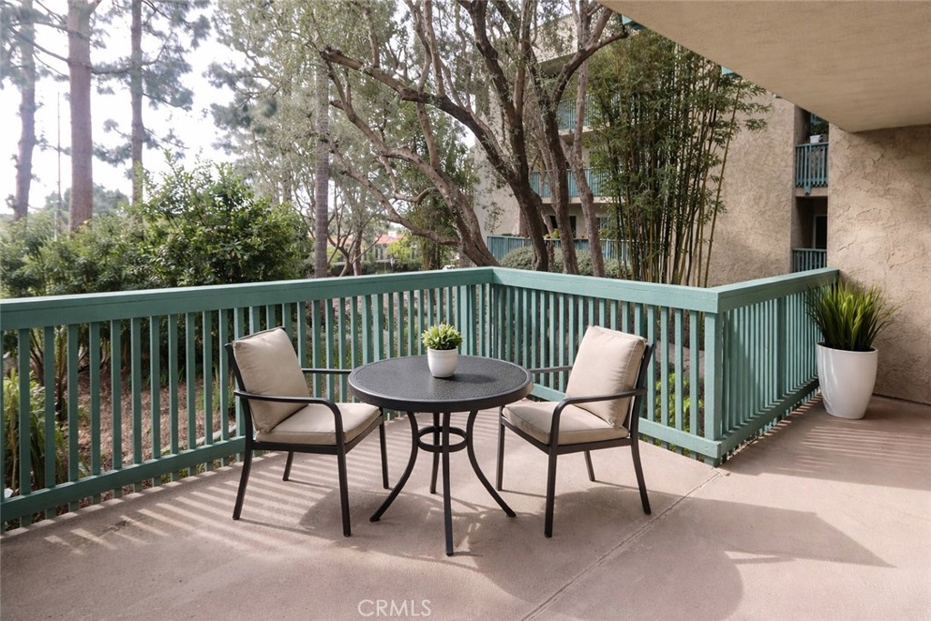 424 N Bellflower 101 Property Photo 14