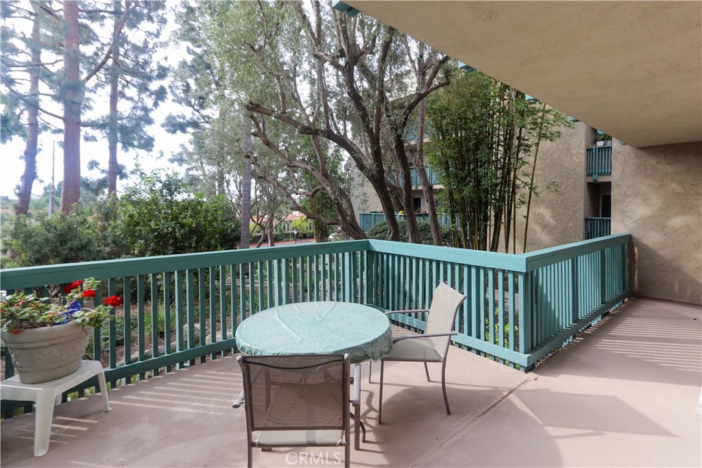 424 N Bellflower 101 Property Photo 15