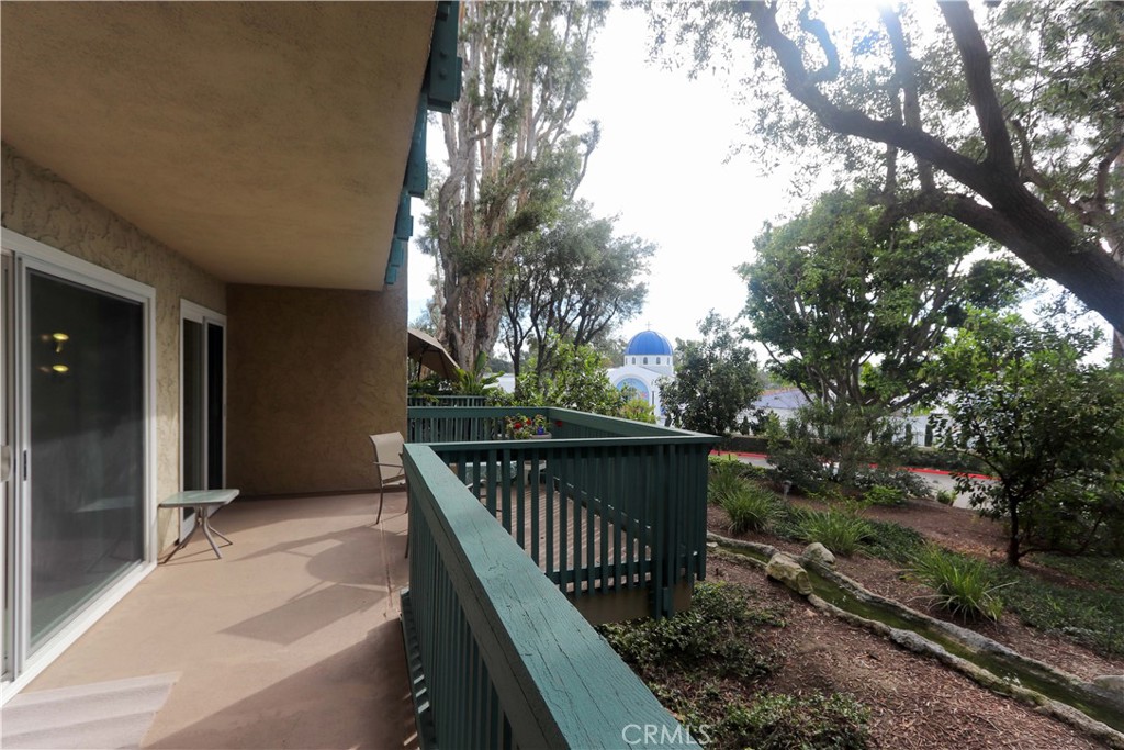 424 N Bellflower 101 Property Photo 16