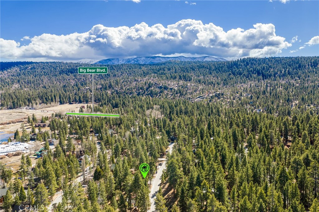 547 Chipmunk Property Photo 37