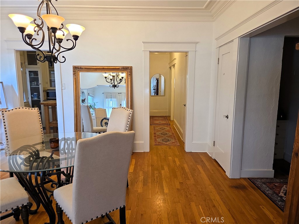 219 Redondo Avenue Property Photo 15