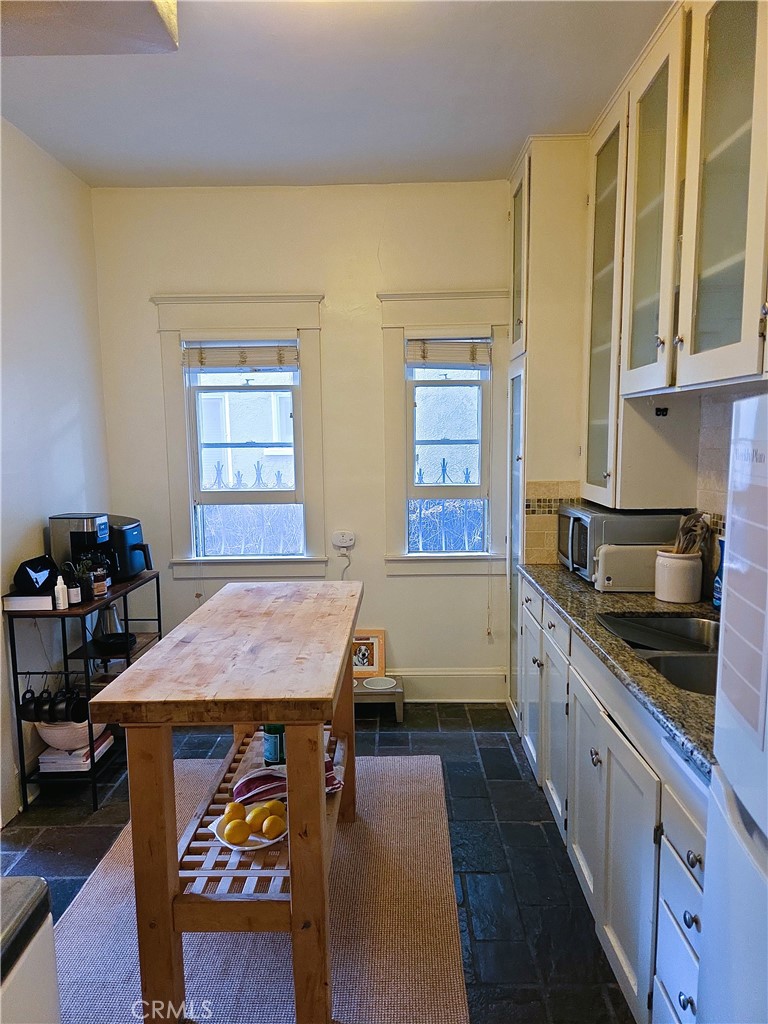 219 Redondo Avenue Property Photo 27