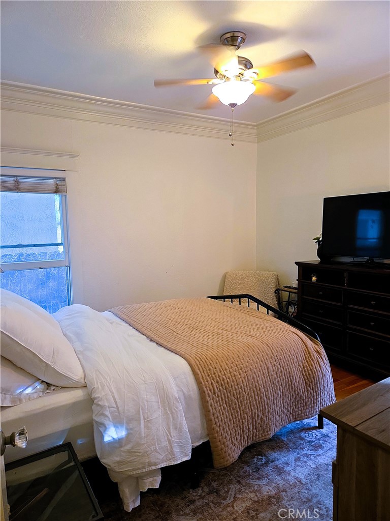 219 Redondo Avenue Property Photo 32
