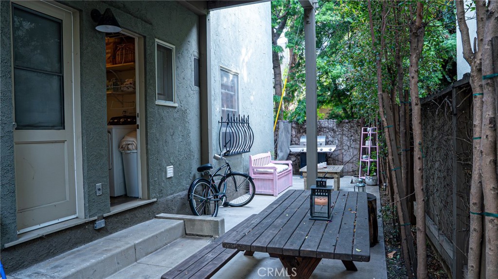 219 Redondo Avenue Property Photo 37
