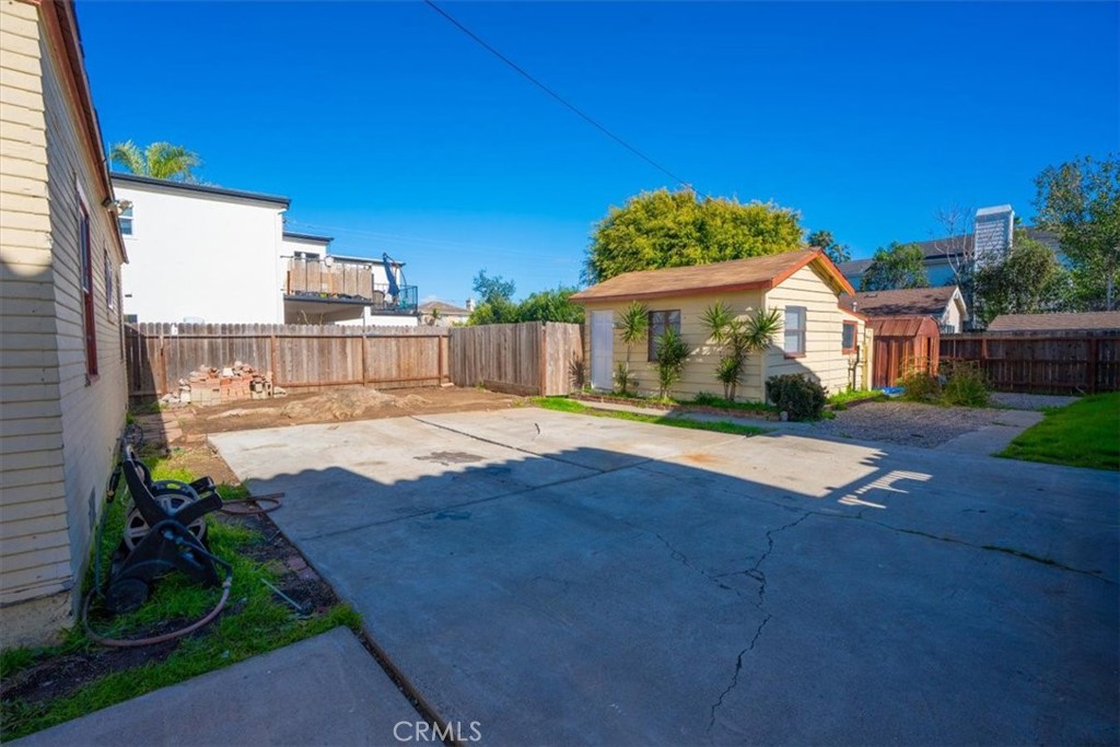 1586 Orange Property Photo 12