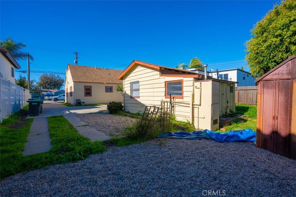 1586 Orange Property Photo 13