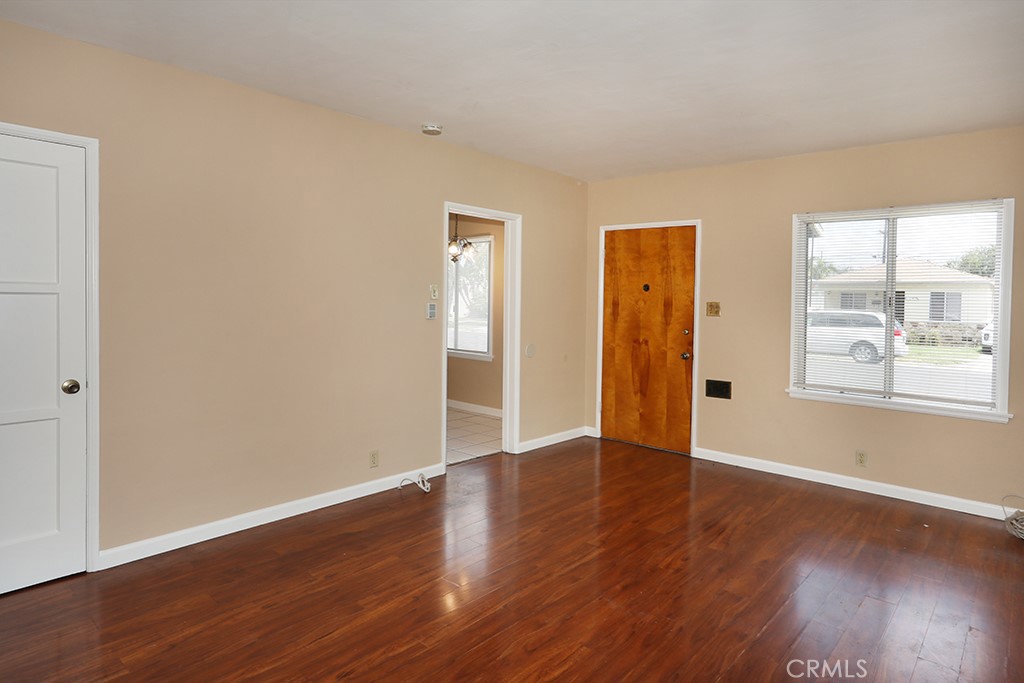 6449 Lemon Avenue Property Photo 5