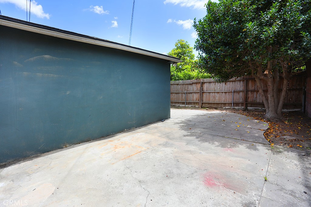 6449 Lemon Avenue Property Photo 32