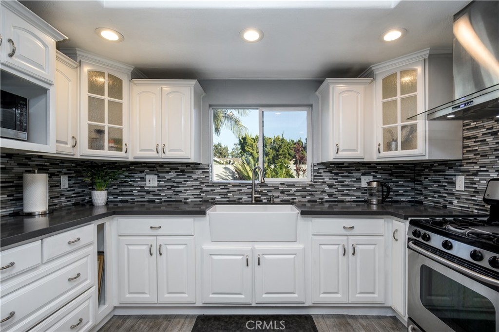 1126 Naples Property Photo 11