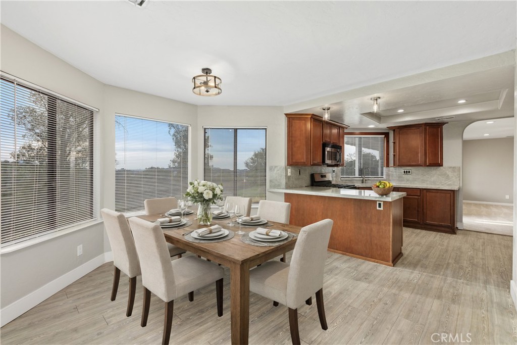 18434 Ramona View Drive Property Photo 3