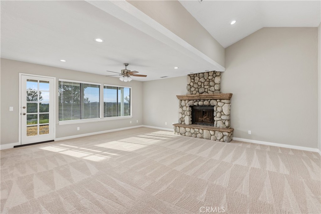 18434 Ramona View Drive Property Photo 6