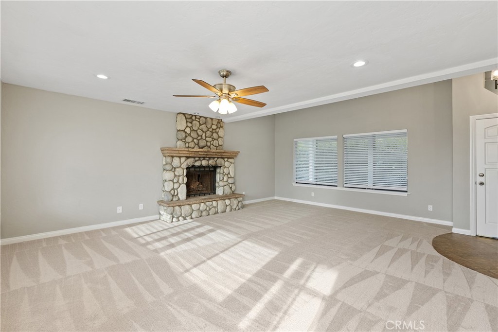 18434 Ramona View Drive Property Photo 7