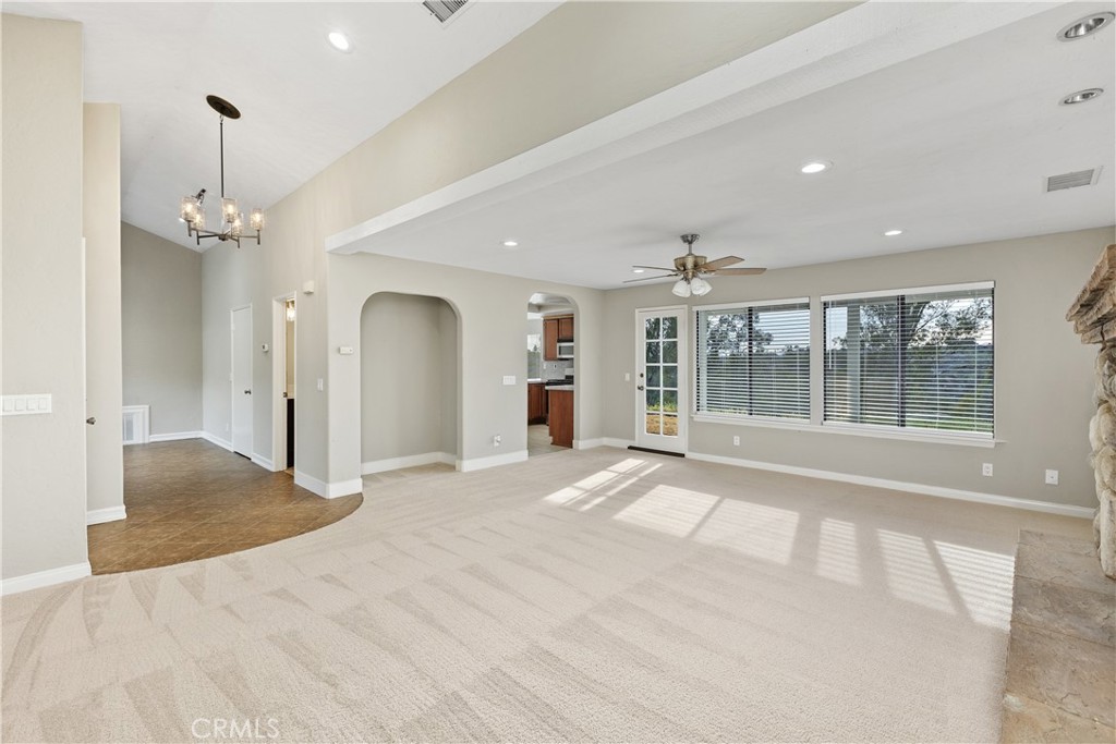 18434 Ramona View Drive Property Photo 8