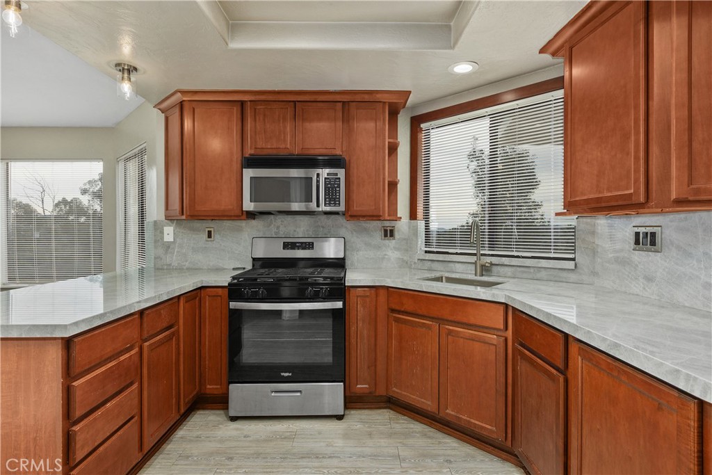 18434 Ramona View Drive Property Photo 10