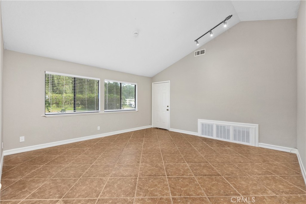 18434 Ramona View Drive Property Photo 18