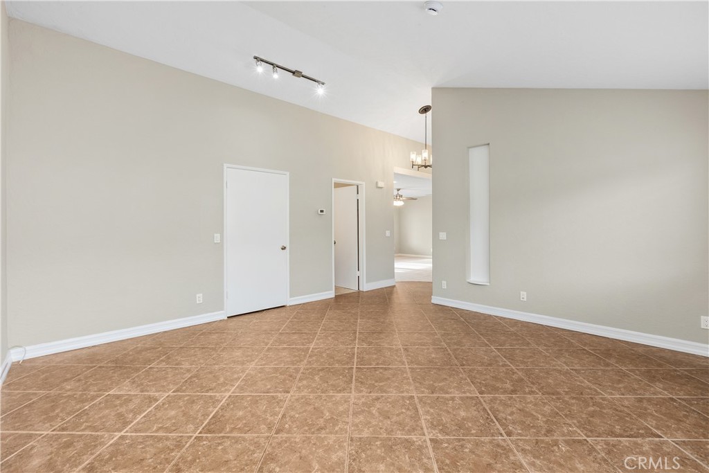 18434 Ramona View Drive Property Photo 19