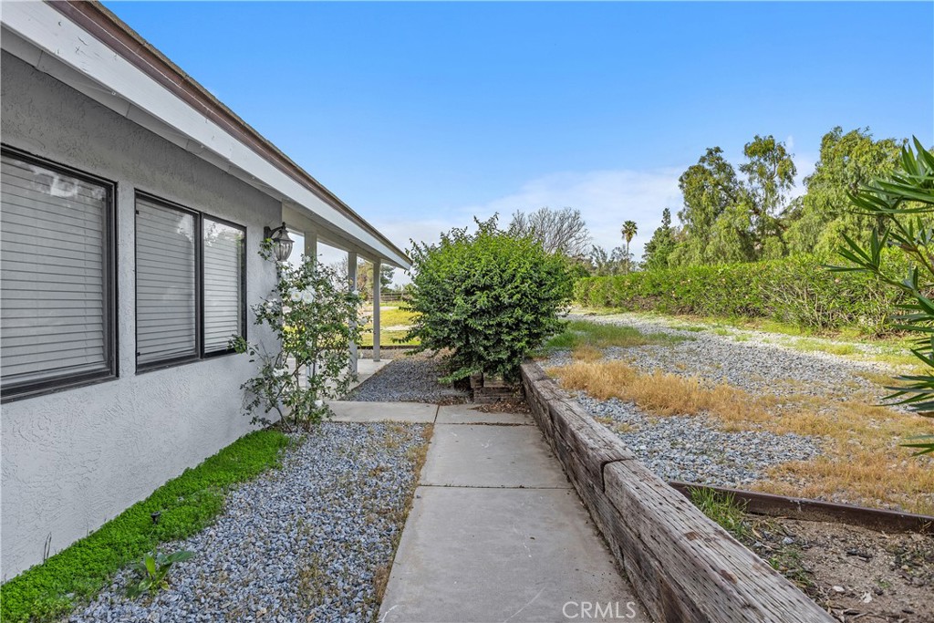 18434 Ramona View Drive Property Photo 37