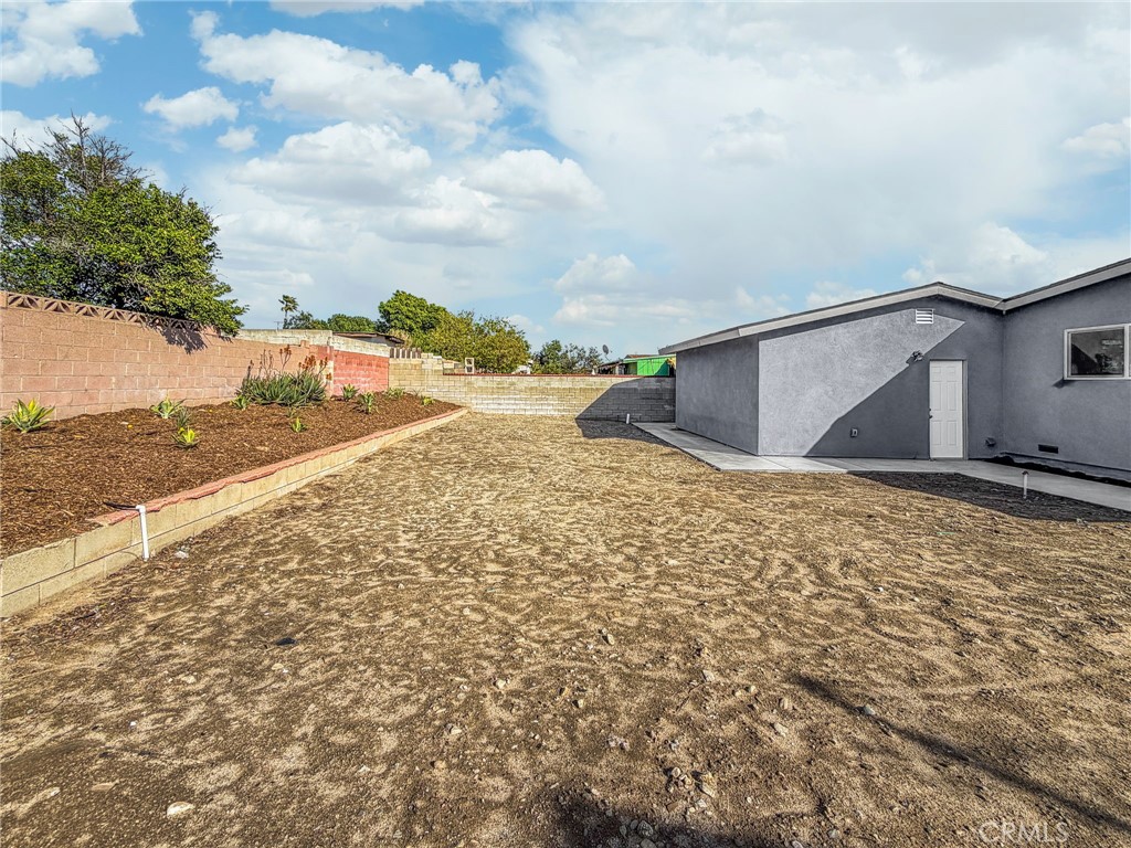 17748 Owen Street Property Photo 8