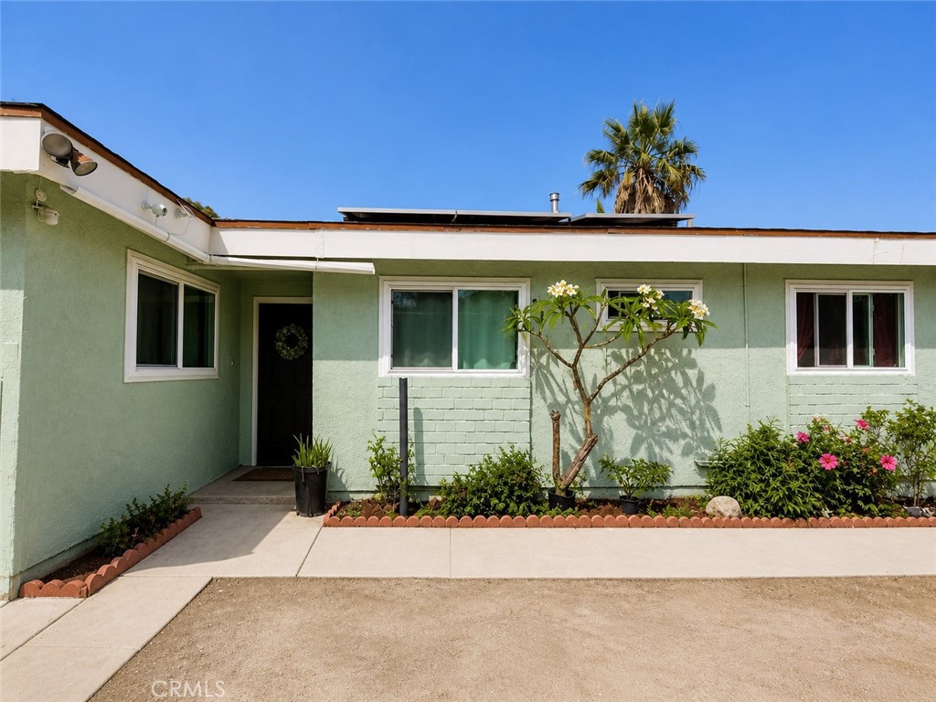 12905 Paxton Property Photo 3