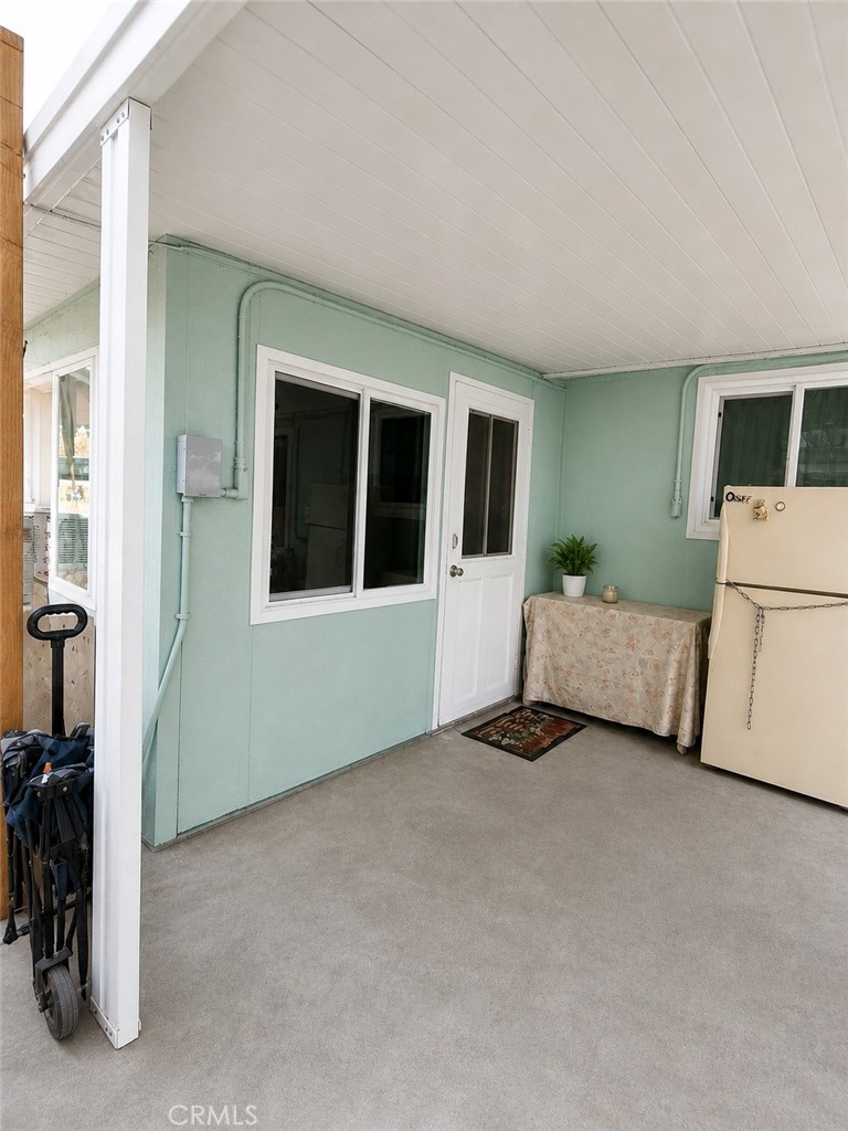 12905 Paxton Property Photo 4