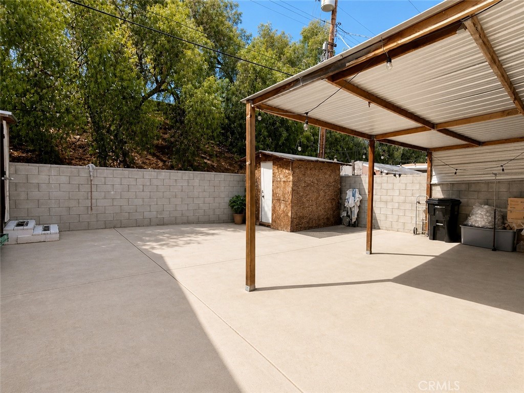 12905 Paxton Property Photo 9