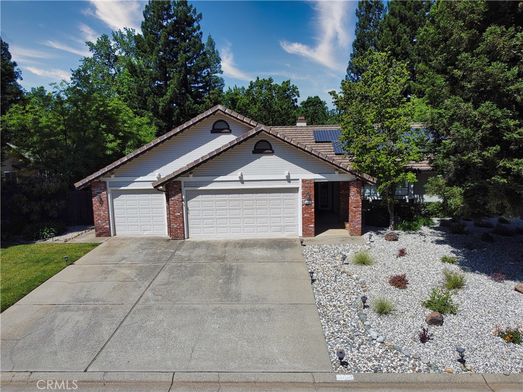 2880 Springburn Way Property Photo 1