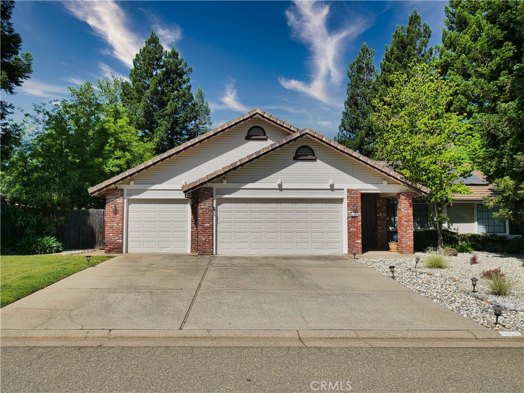 2880 Springburn Way Property Photo 27