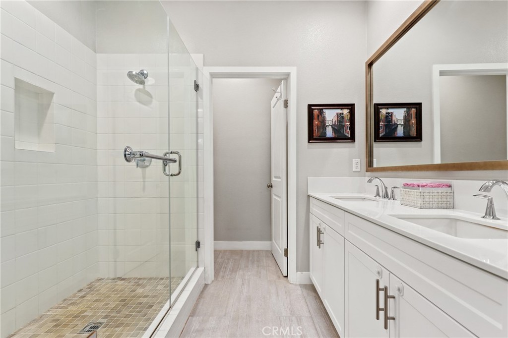 649 W Foothill Boulevard 2 Property Photo 15