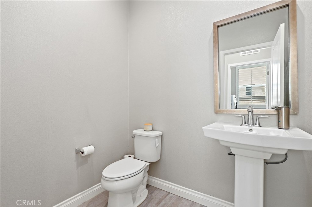 649 W Foothill Boulevard 2 Property Photo 20