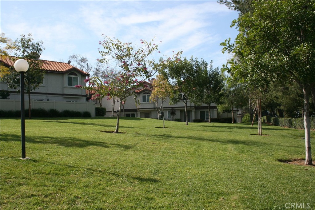24202 Sylvan Glen G Property Photo 1