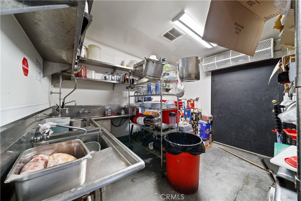502 S D Property Photo 32