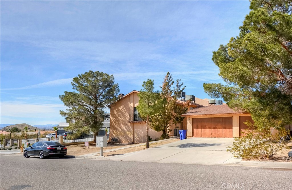 16462 Kalo Property Photo 2