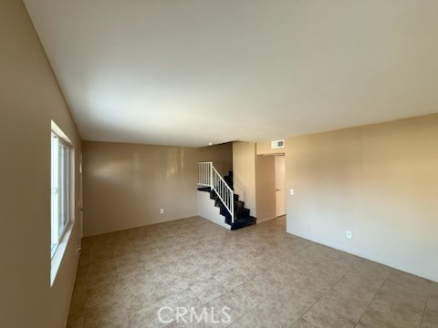 249 E Jackson Street B Property Photo 4