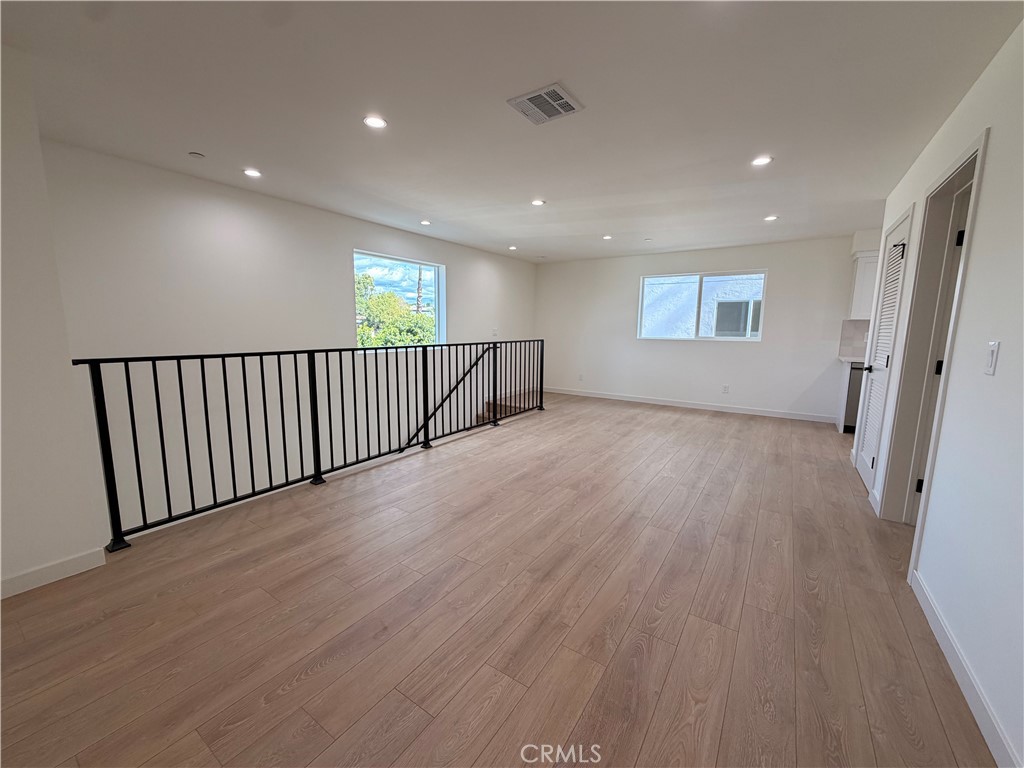 415 N La Fayette Park Property Photo 10