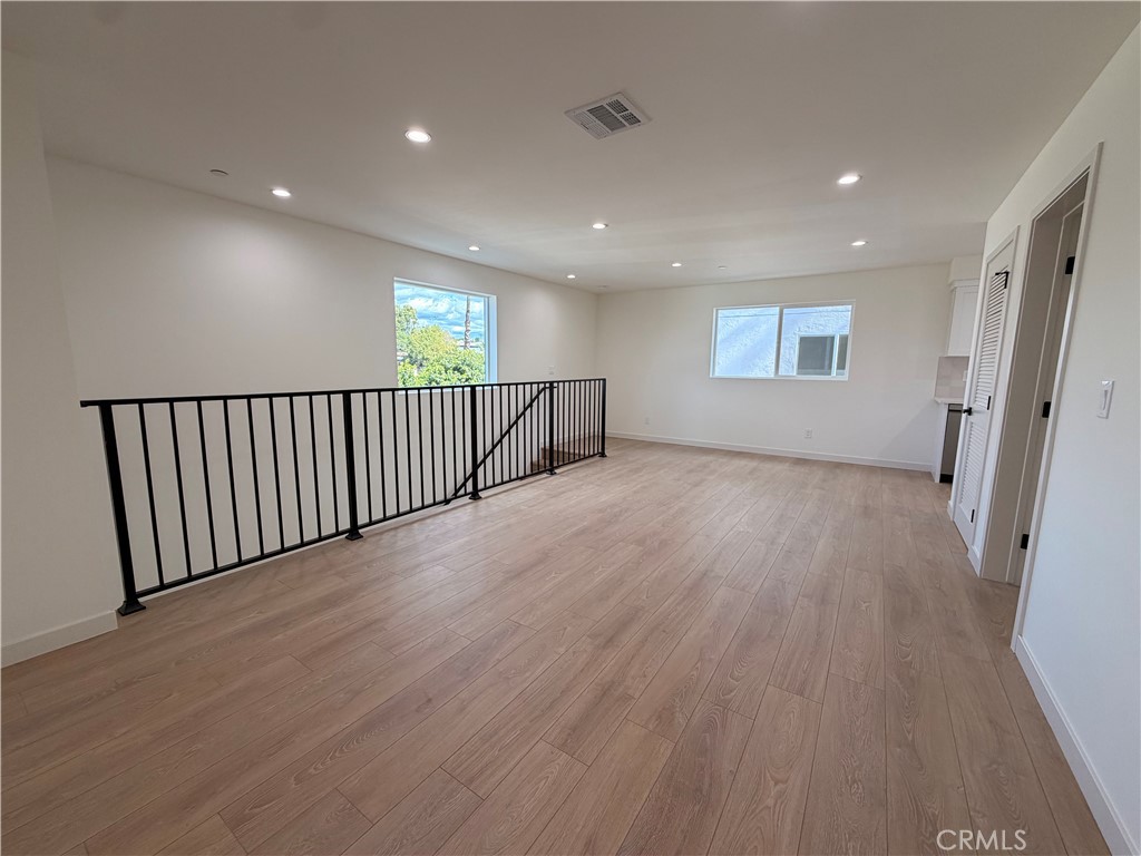 415 N La Fayette Park Property Photo 10