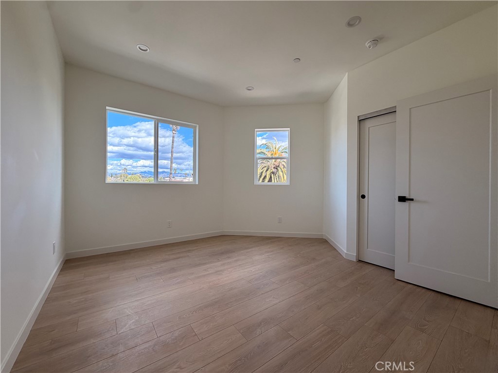 415 N La Fayette Park Property Photo 19