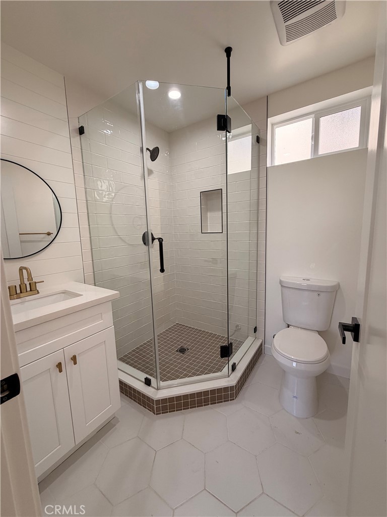 415 N La Fayette Park Property Photo 22