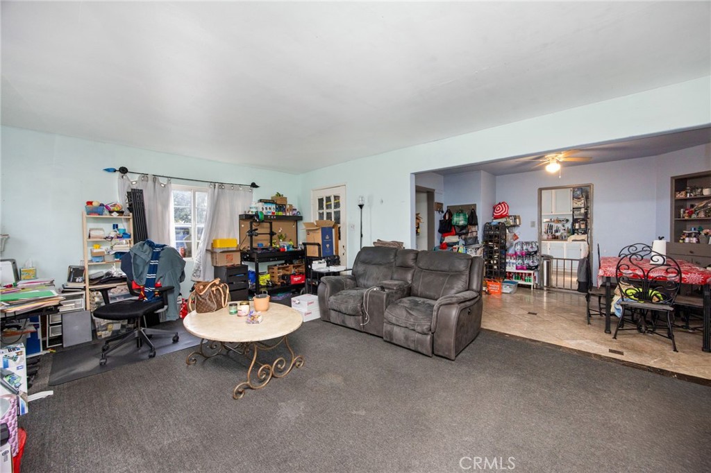 626 N Grand Property Photo 4