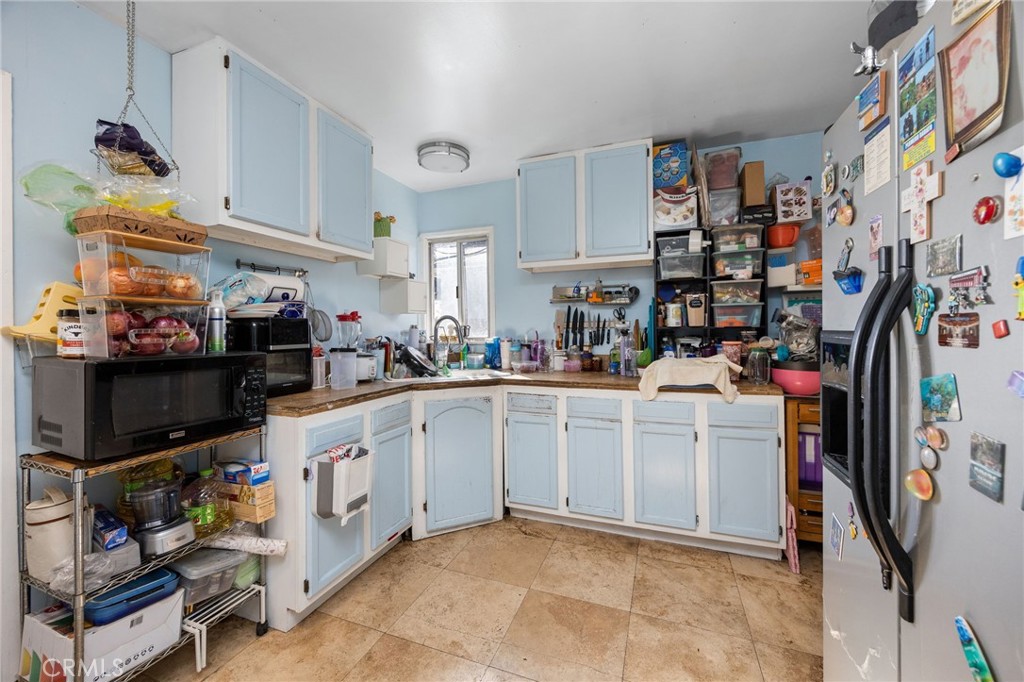 626 N Grand Property Photo 7