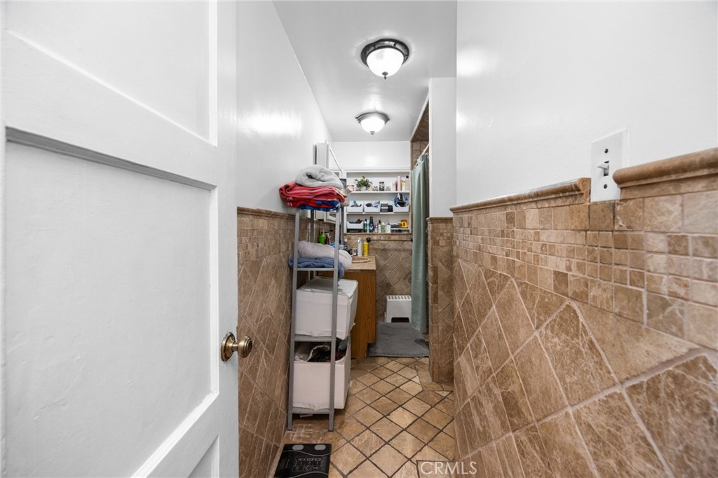 626 N Grand Property Photo 11