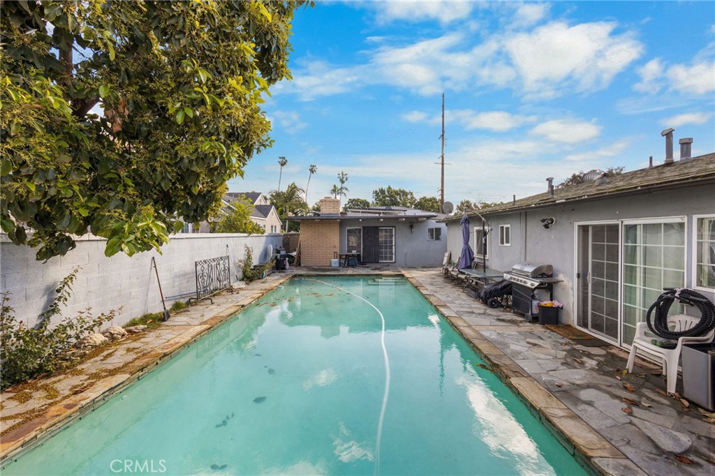 626 N Grand Property Photo 16