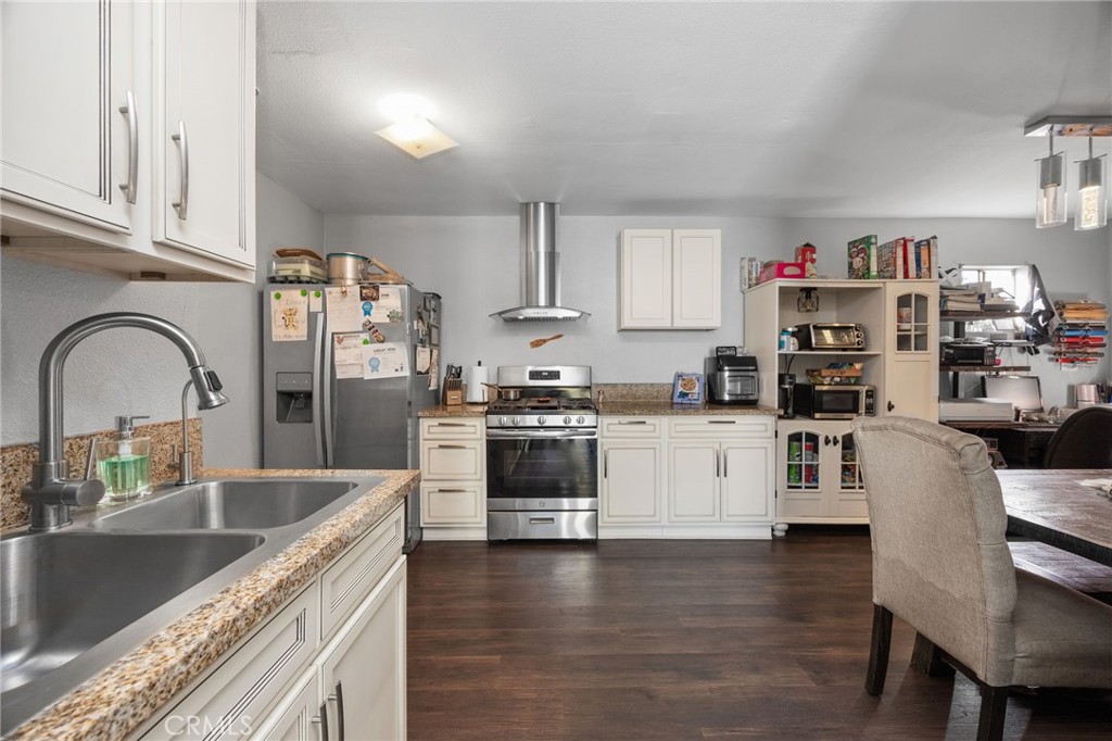 626 N Grand Property Photo 20