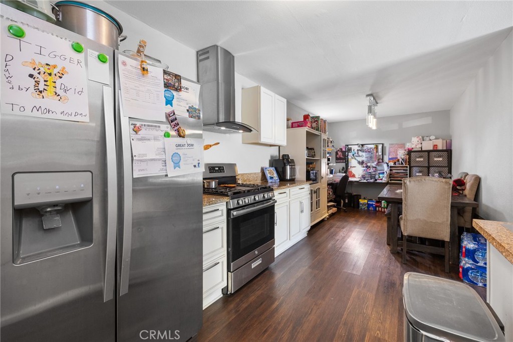 626 N Grand Property Photo 22
