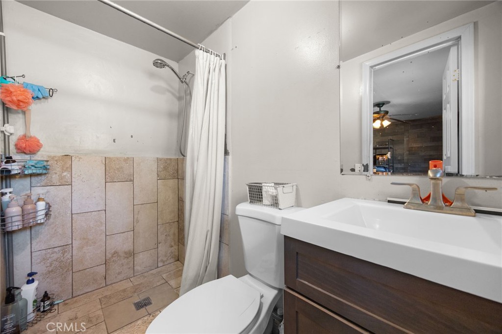 626 N Grand Property Photo 27